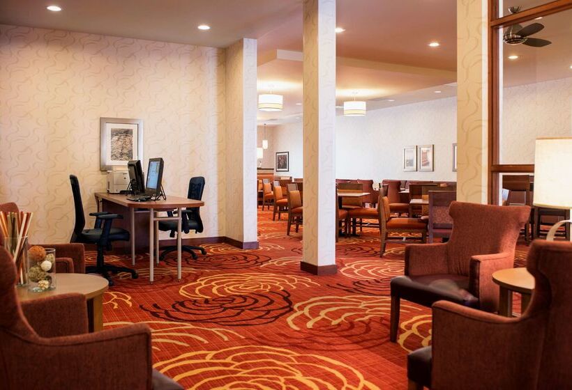 هتل Homewood Suites By Hilton Winnipeg Airport Polo Park, Mb