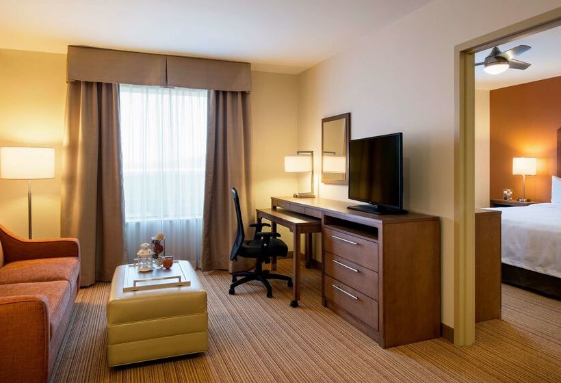 هتل Homewood Suites By Hilton Winnipeg Airport Polo Park, Mb