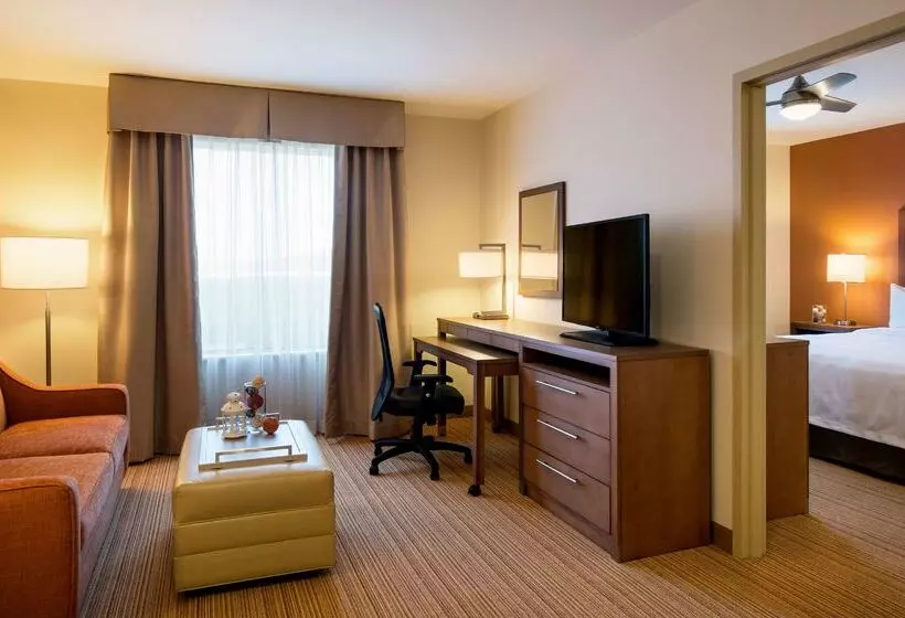 Отель Homewood Suites By Hilton Winnipeg Airport Polo Park, Mb