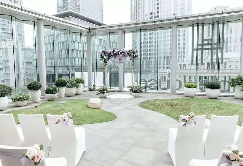 Humble House Hotel Taipei, Curio Collection By Hilton