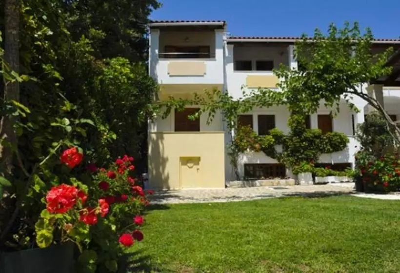 هتل Irene Apartments