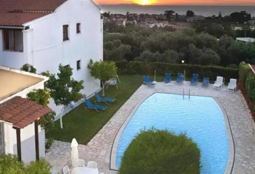 هتل Irene Apartments