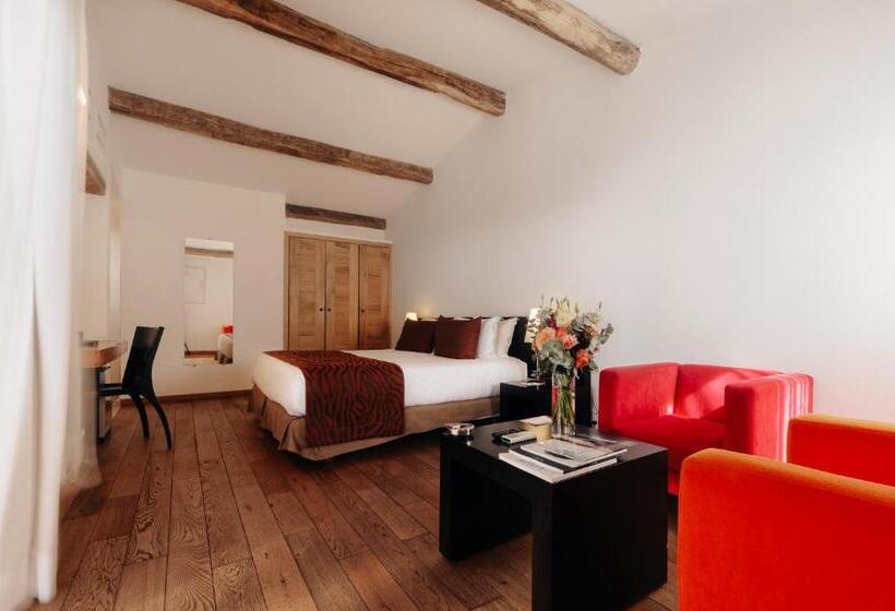 בית מלון כפרי Les Bergeries De Palombaggia