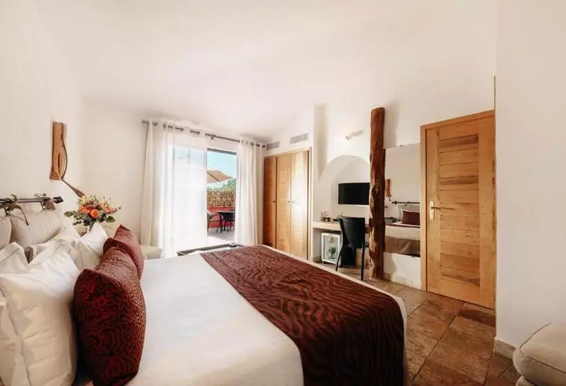 Hotel Les Bergeries De Palombaggia