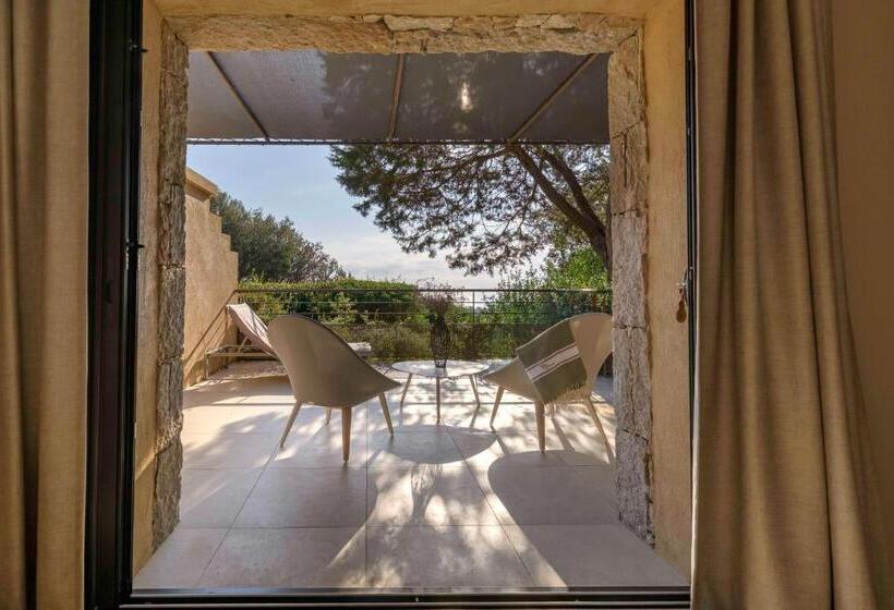 בית מלון כפרי Les Bergeries De Palombaggia