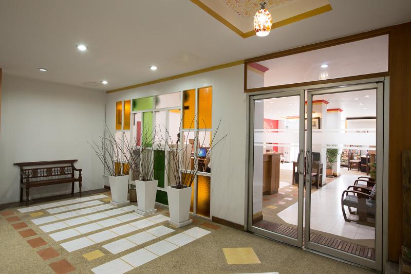 호텔 Night Bazaar Place