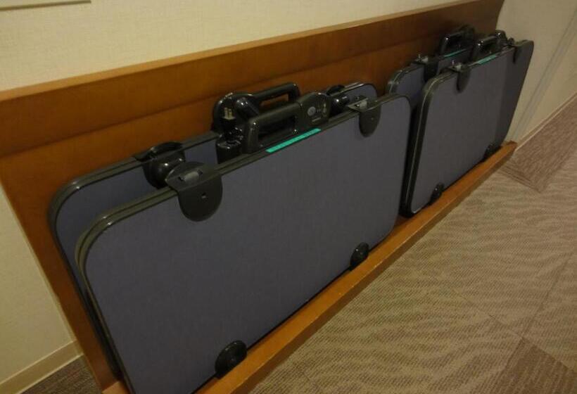 Отель Route Inn Grantia Hakodate Ekimae