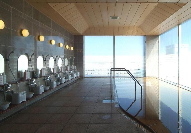 Отель Route Inn Grantia Hakodate Ekimae