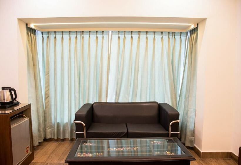 ホテル Sohana Palace