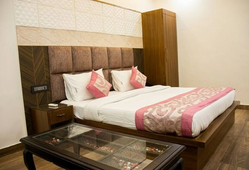 ホテル Sohana Palace