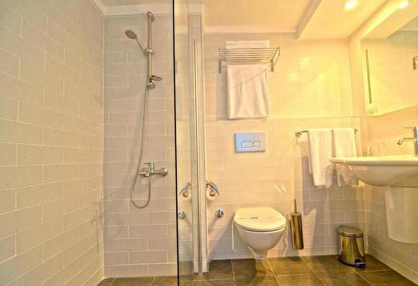 The Beachfront Hotel Adult Only 16 Plus