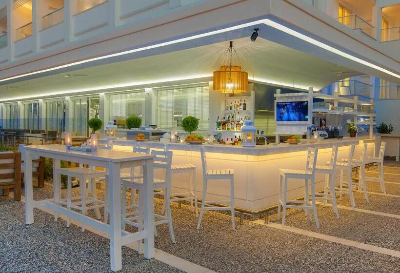 The Beachfront Hotel Adult Only 16 Plus