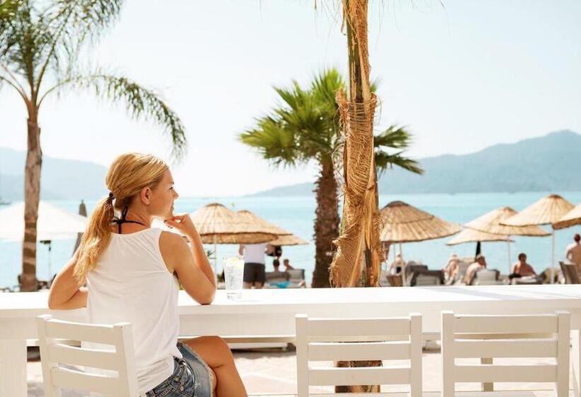 The Beachfront Hotel Adult Only 16 Plus