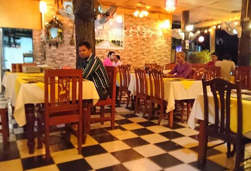 فندق The Krabi Forest Homestay