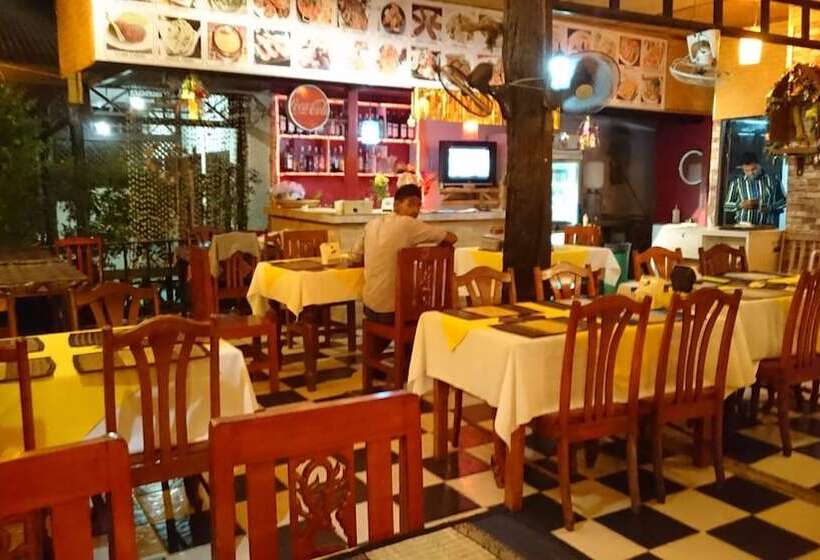 فندق The Krabi Forest Homestay