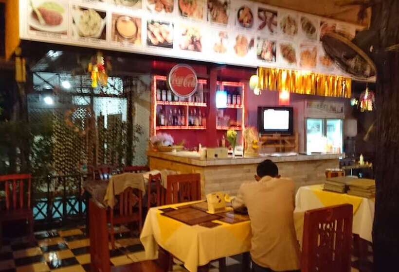 فندق The Krabi Forest Homestay