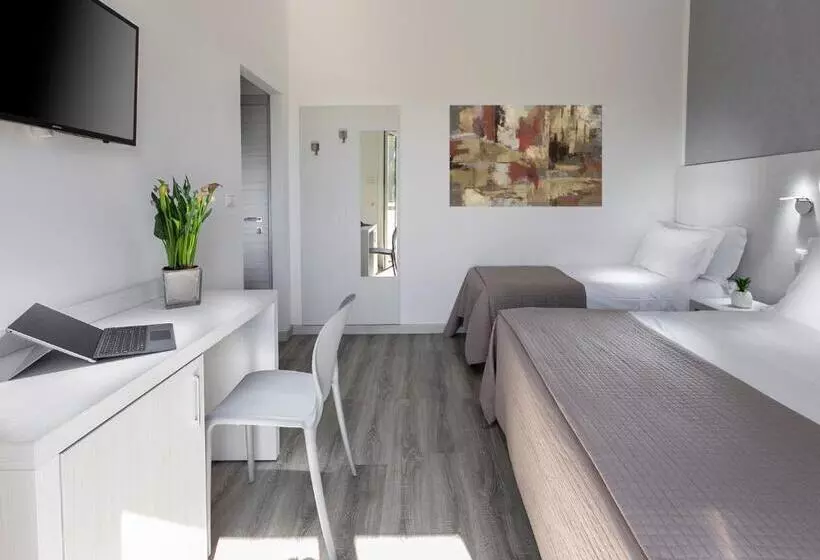 فندق Zanarini In Centro A Riccione