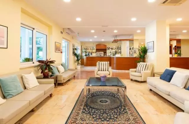 فندق Zanarini In Centro A Riccione