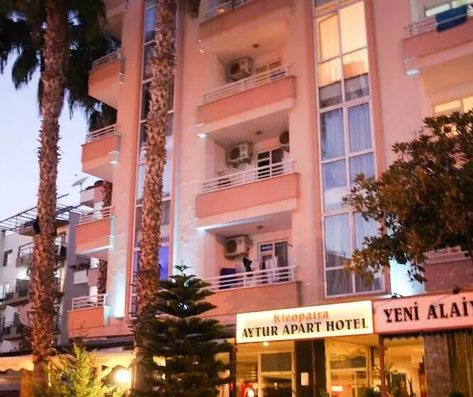 Kleopatra Aytur Apart