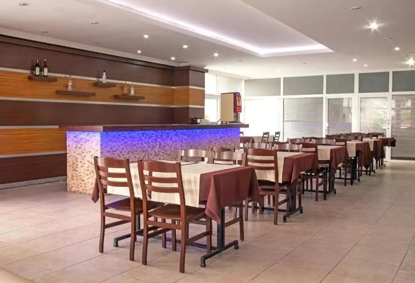 Kleopatra Aytur Apart