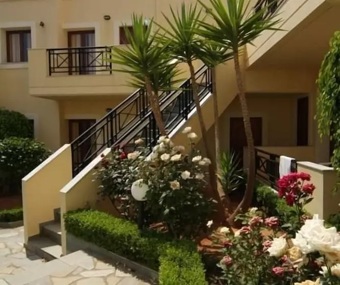 Maria Lambis Apartments