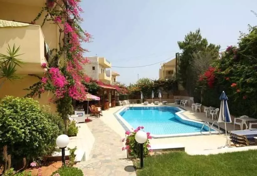 Maria Lambis Apartments