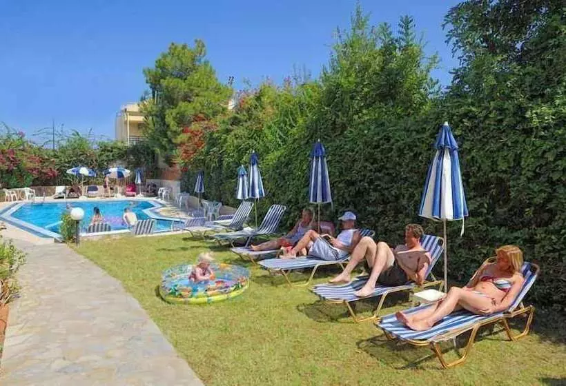 Maria Lambis Apartments