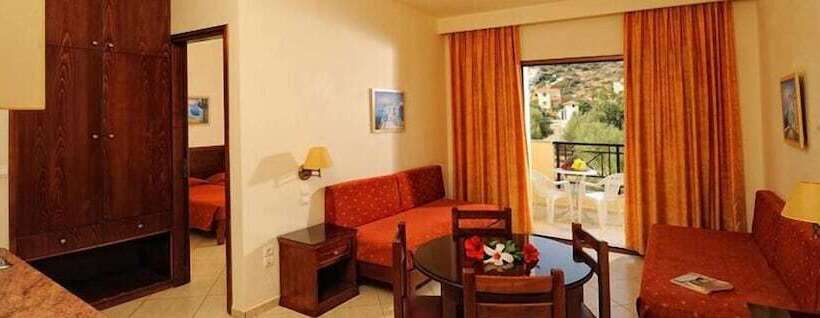 Maria Lambis Apartments