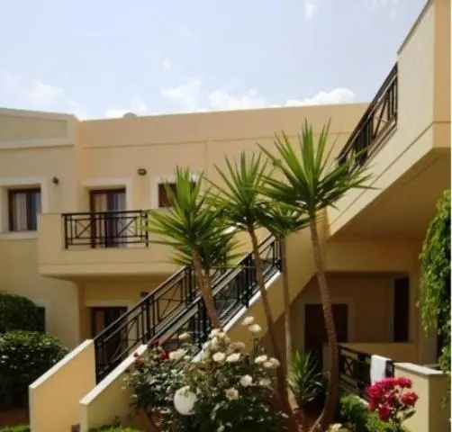 Maria Lambis Apartments