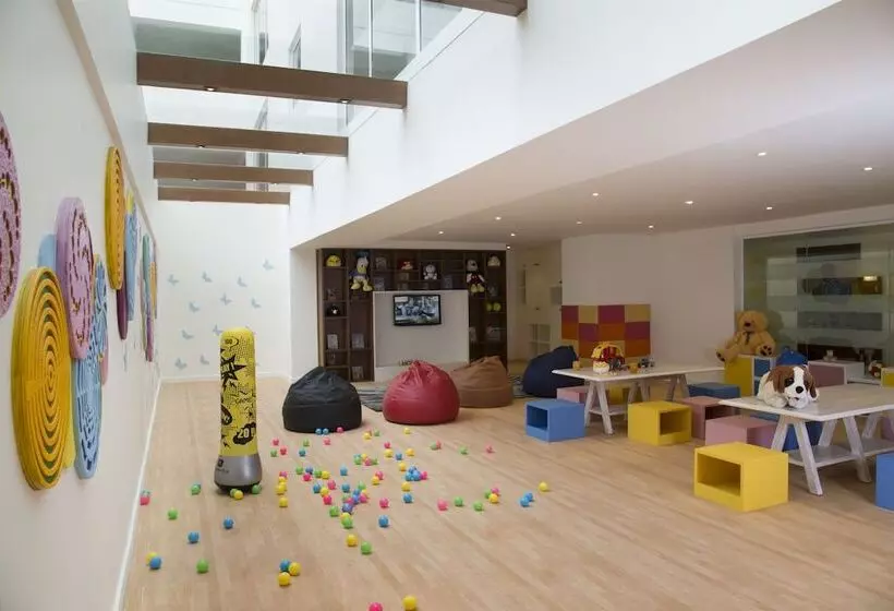 Oakwood Residence Whitefield Bangalore