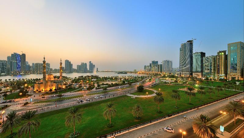 Al Majaz Premiere Hotel Apartments