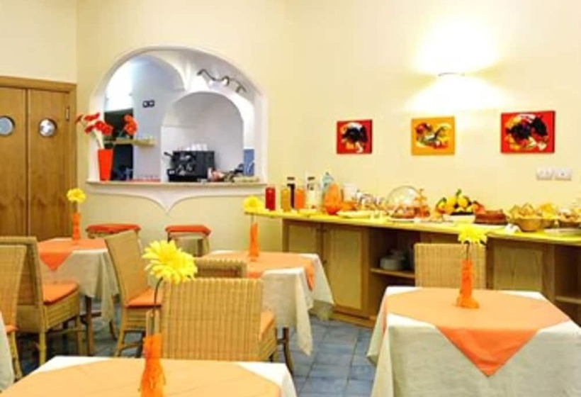 مبيت وإفطار Sharon House