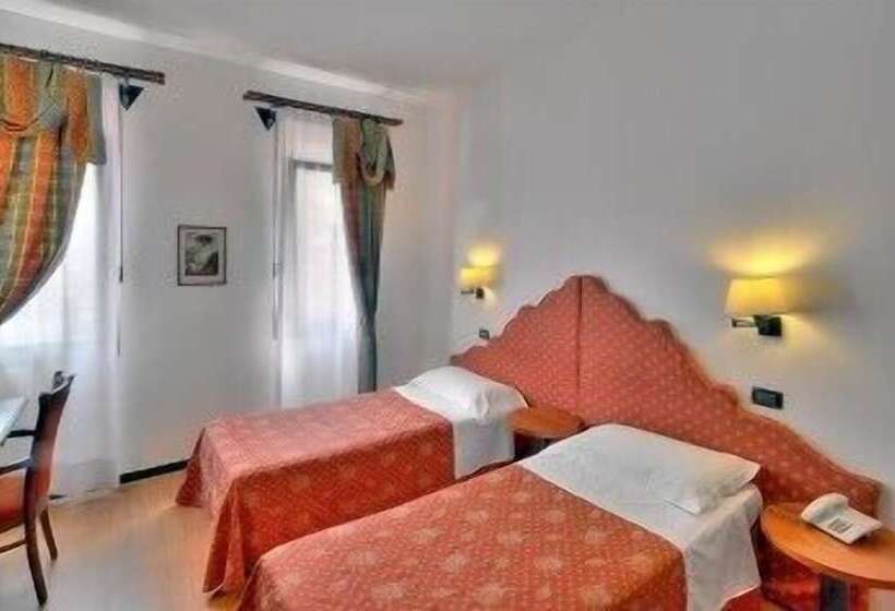 酒店 Antica Locanda Il Sole