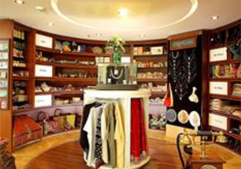 Flora Airport Hotel And Convention Centre Kochi