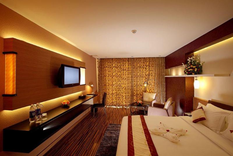 Flora Airport Hotel And Convention Centre Kochi