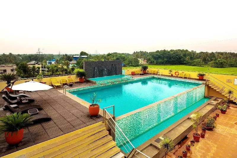 Flora Airport Hotel And Convention Centre Kochi