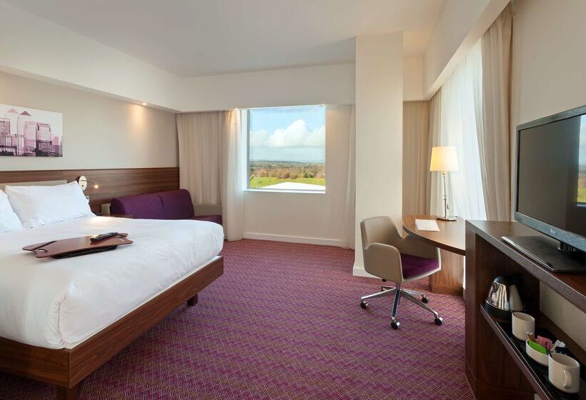 فندق Hampton By Hilton London Gatwick Airport