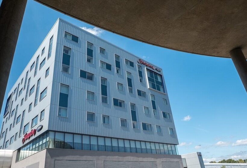 فندق Hampton By Hilton London Gatwick Airport