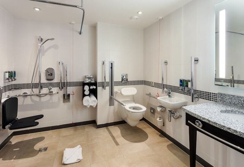 فندق Hampton By Hilton London Gatwick Airport