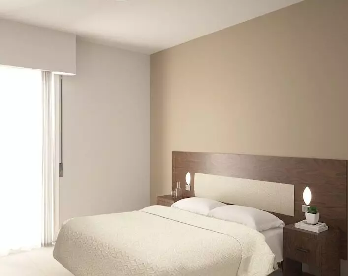 فندق Helios Beach