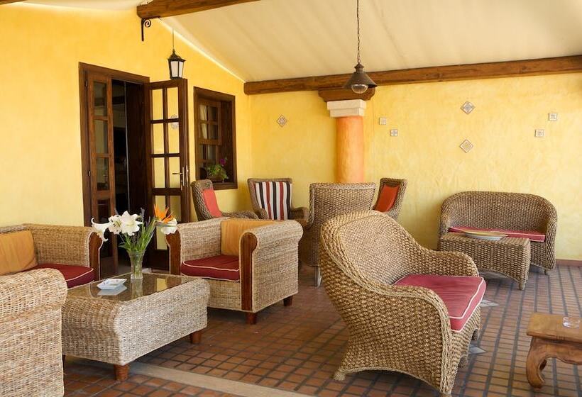 Отель Is Benas Country Lodge