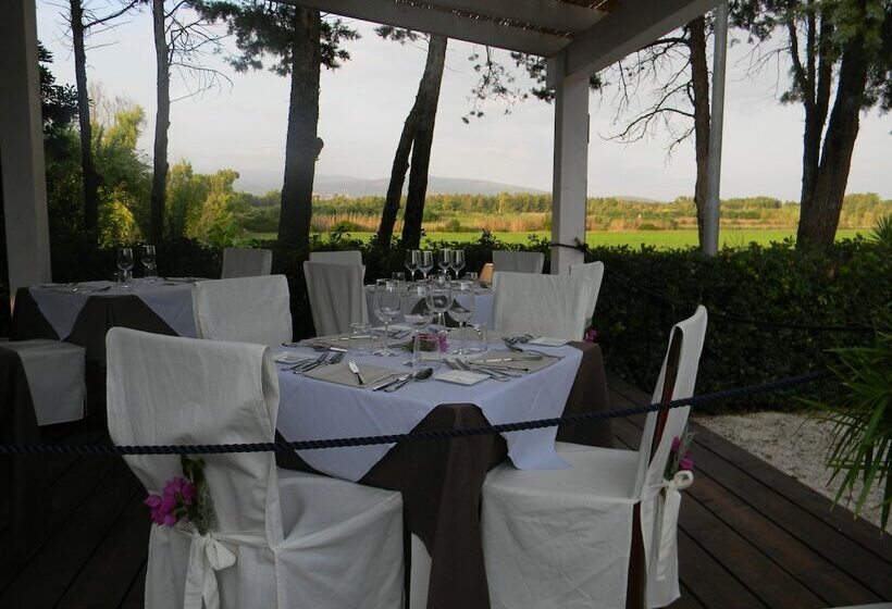 Отель Is Benas Country Lodge