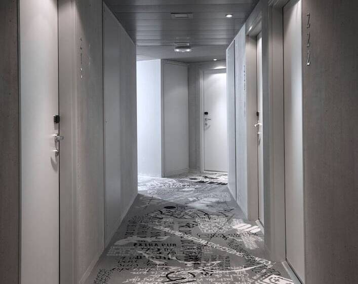 هتل Mama Shelter Marseille