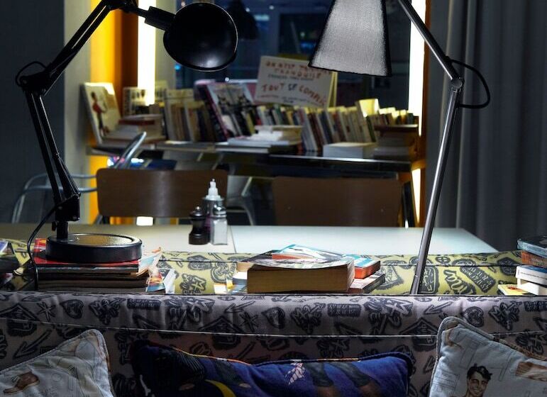 هتل Mama Shelter Marseille