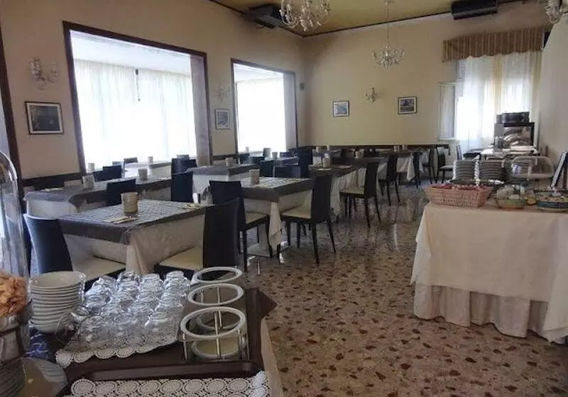 Hotel Mayer