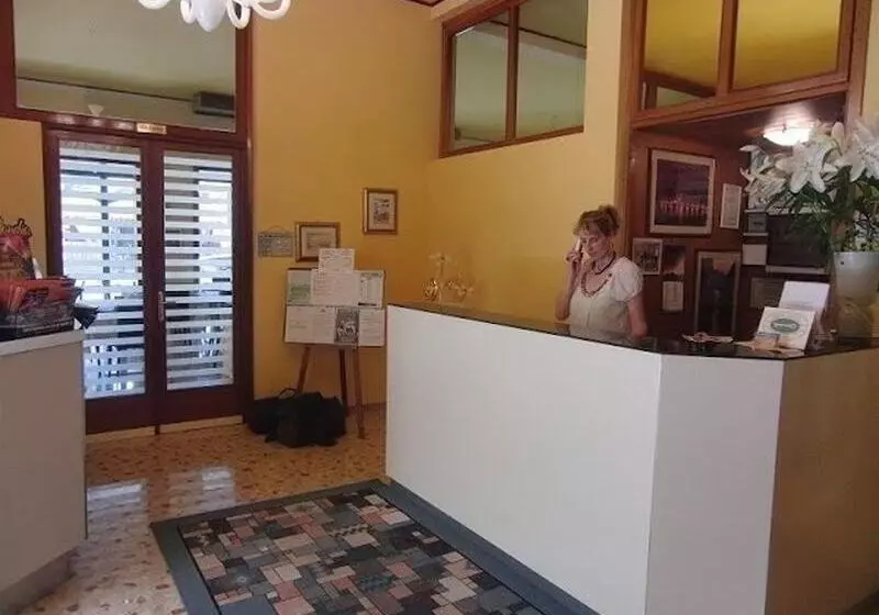 Hotel Mayer