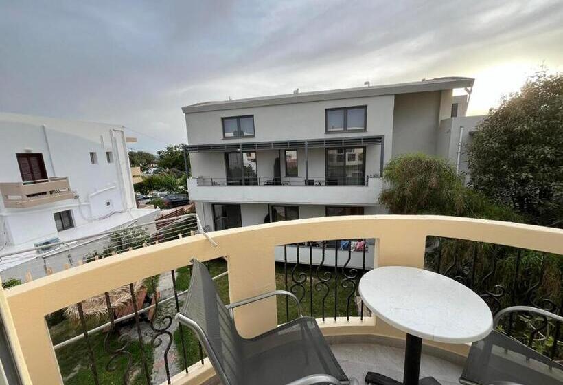 فندق Mediterranean Sea Top Floor