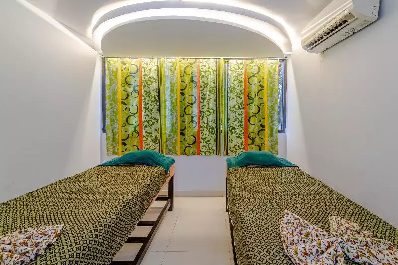 酒店 Cross Vibe Paasha Atelier Bali Kuta