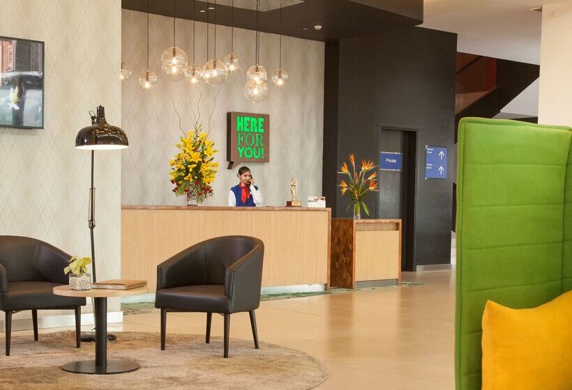 ホテル Park Inn By Radisson Gurgaon Bilaspur