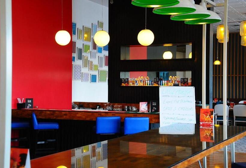 ホテル Park Inn By Radisson Gurgaon Bilaspur